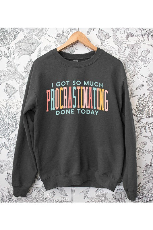 PROCRASTINATING UNISEX FLEECE SWEATSHIRT